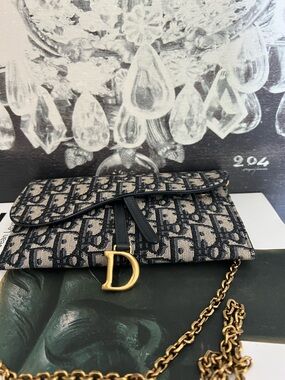 Small Saddle Pouch with Chain
Blue Dior Oblique Jacquard